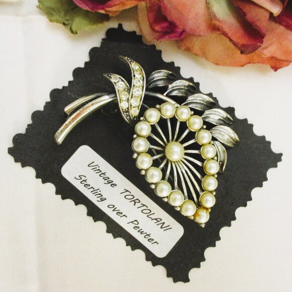 Vintage TORTOLANI Floral Brooch ~ DESIGNER Sterling Silver, Pearl, Rhinestone - Picture 6 of 14